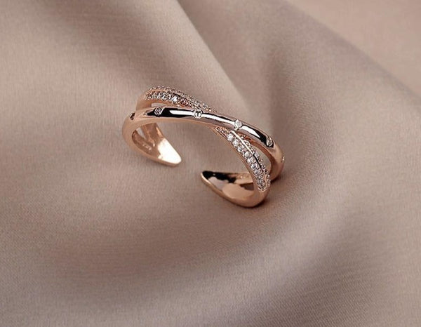 Dainty Luxury Cross Ring - Rings - Altanze