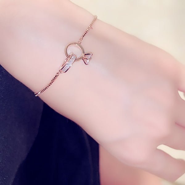 Ring Charm Buckle Bracelet - Bracelet - Altanze