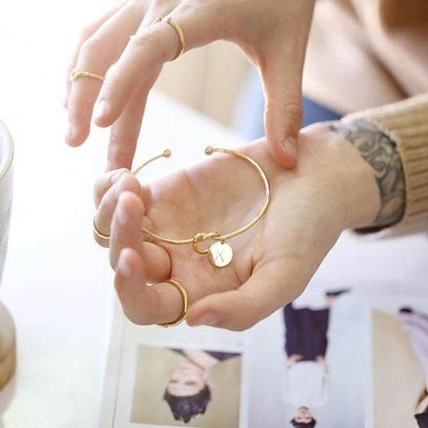Initial Charm Love Knot Bracelet - Bracelet - Altanze