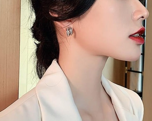 Arc Huggies Earrings - Earrings - Altanze