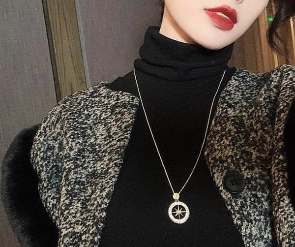 Star Pendant Long Necklace - Necklace - Altanze