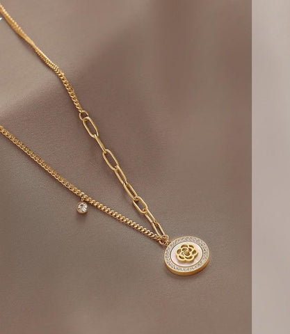 White Shell Camellia Necklace - Necklace - Altanze