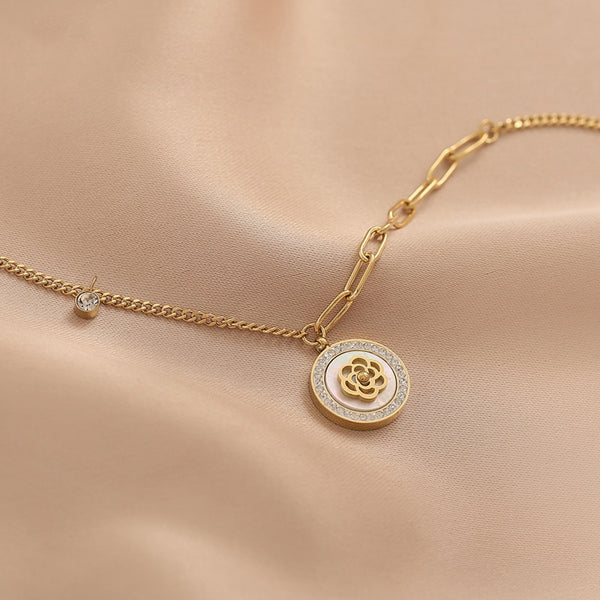 White Shell Camellia Necklace - Necklace - Altanze