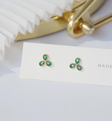 Green Petals Stud Earrings - Earrings - Altanze