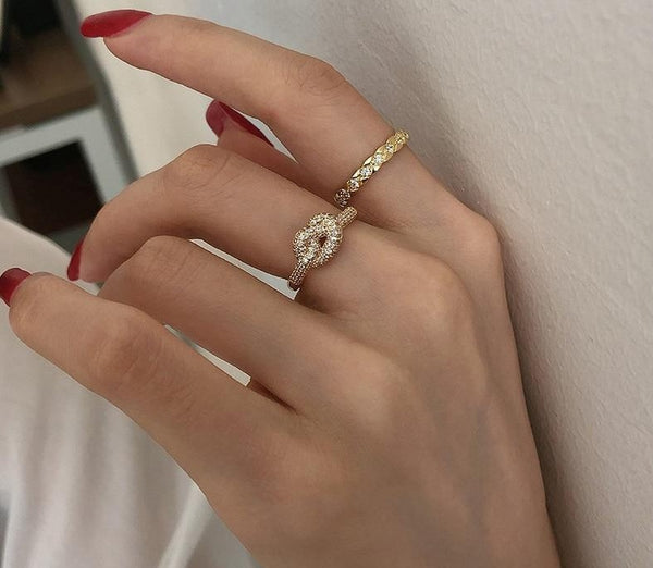 Knot Twist Designer Ring - Rings - Altanze