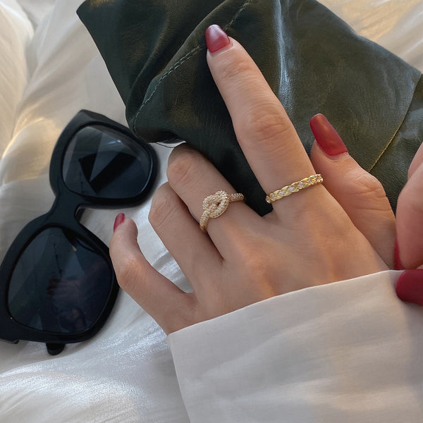 Knot Twist Designer Ring - Rings - Altanze