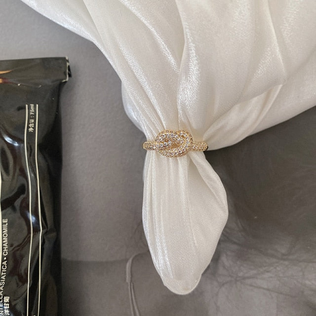 Knot Twist Designer Ring - Rings - Altanze