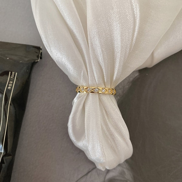 Knot Twist Designer Ring - Rings - Altanze
