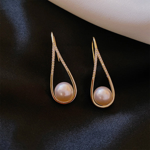 Luxury Water Drop Pearl Earrings - Earrings - Altanze