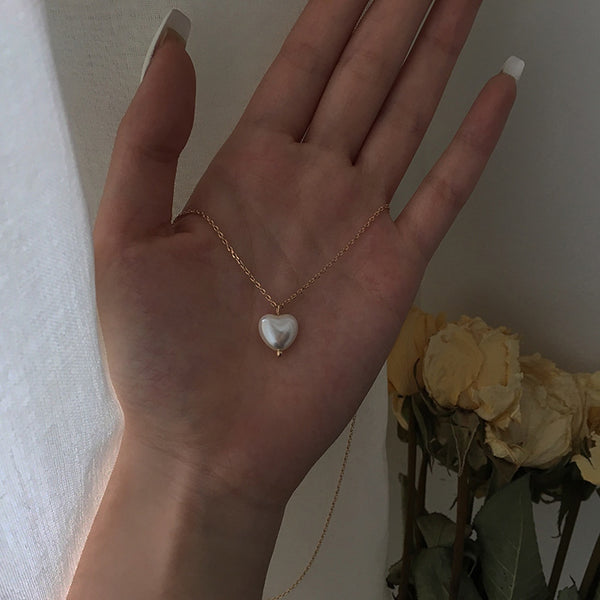 Elegant Pearl Heart Necklace - Necklace - Altanze