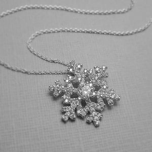 Snowflake Necklace - Necklaces - Altanze